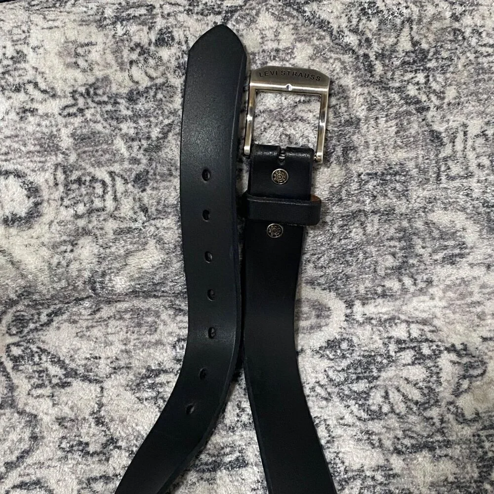 Levi Strauss Mens Leather Black Belt Size 42-44